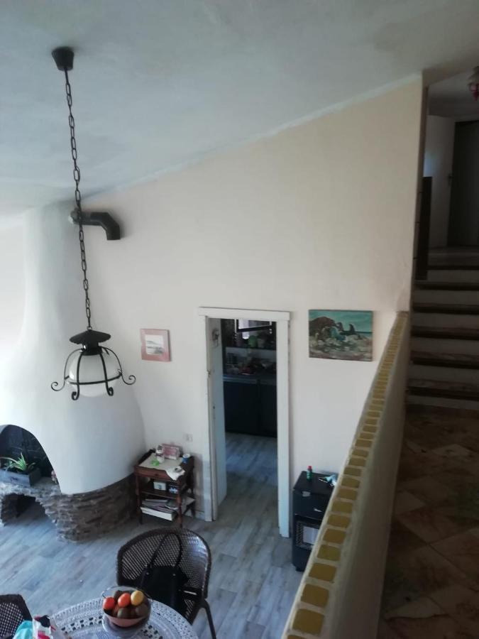Bed and Breakfast Sa Domo De Afra Стинтино Экстерьер фото